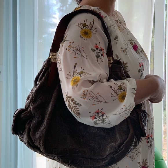 Marc by Marc Jacobs monogram embossed leather bag - Picture 2 of 8